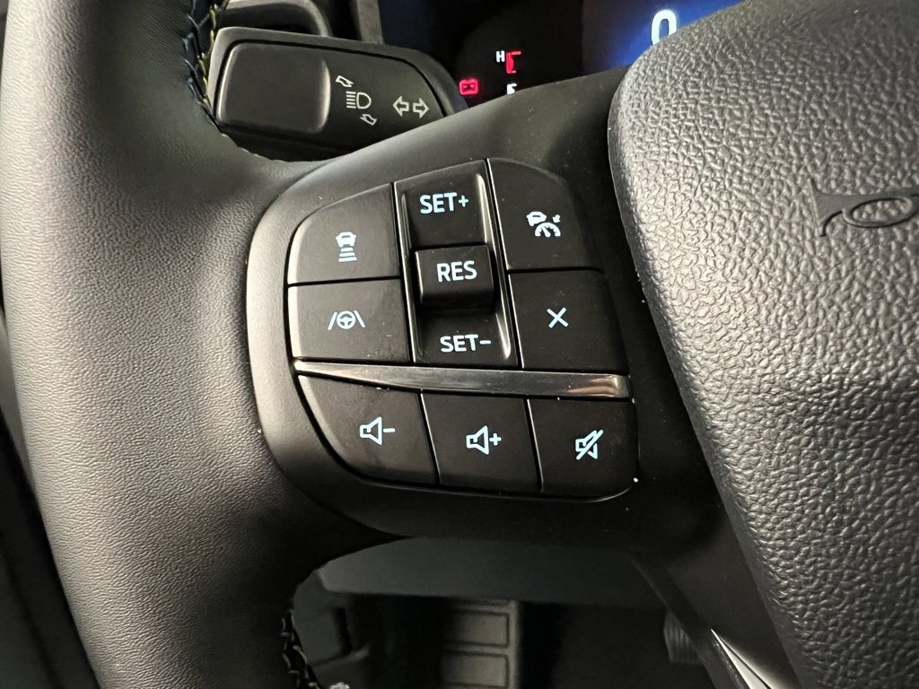 New 2025 Ford Maverick Lobo image 17