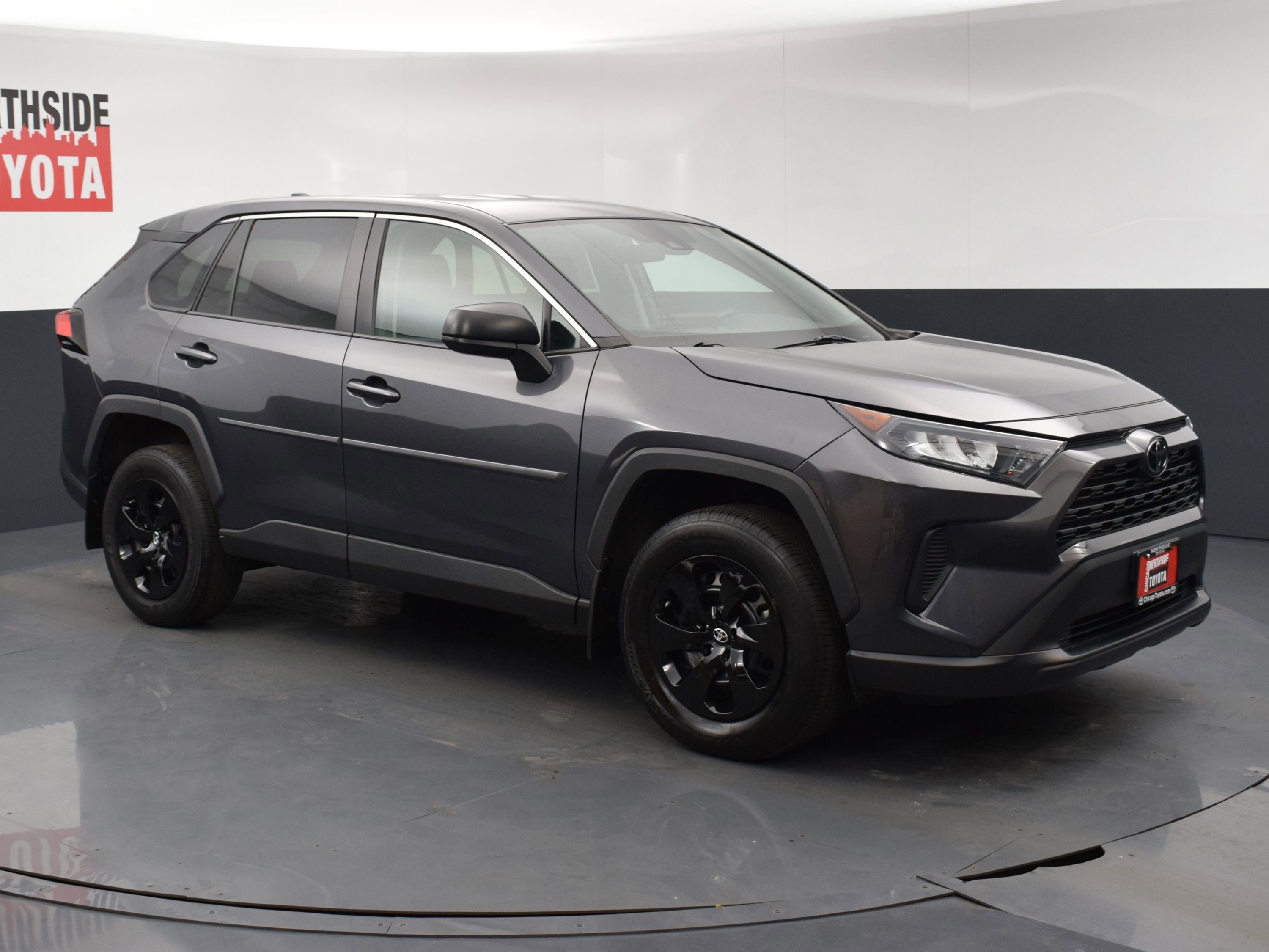 Used 2022 Toyota RAV4 LE image 6
