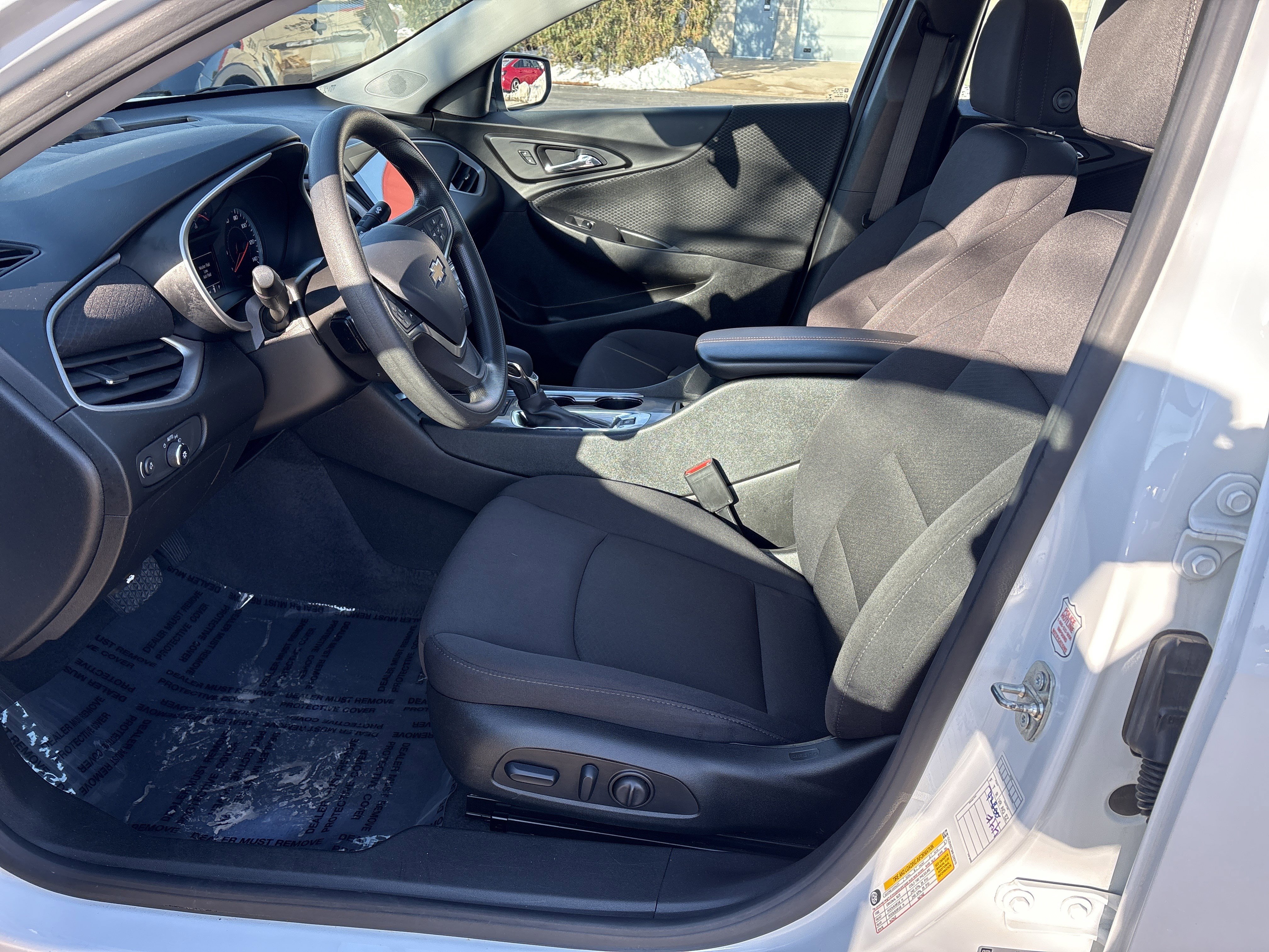 Used 2024 Chevrolet Malibu LT FWD image 11