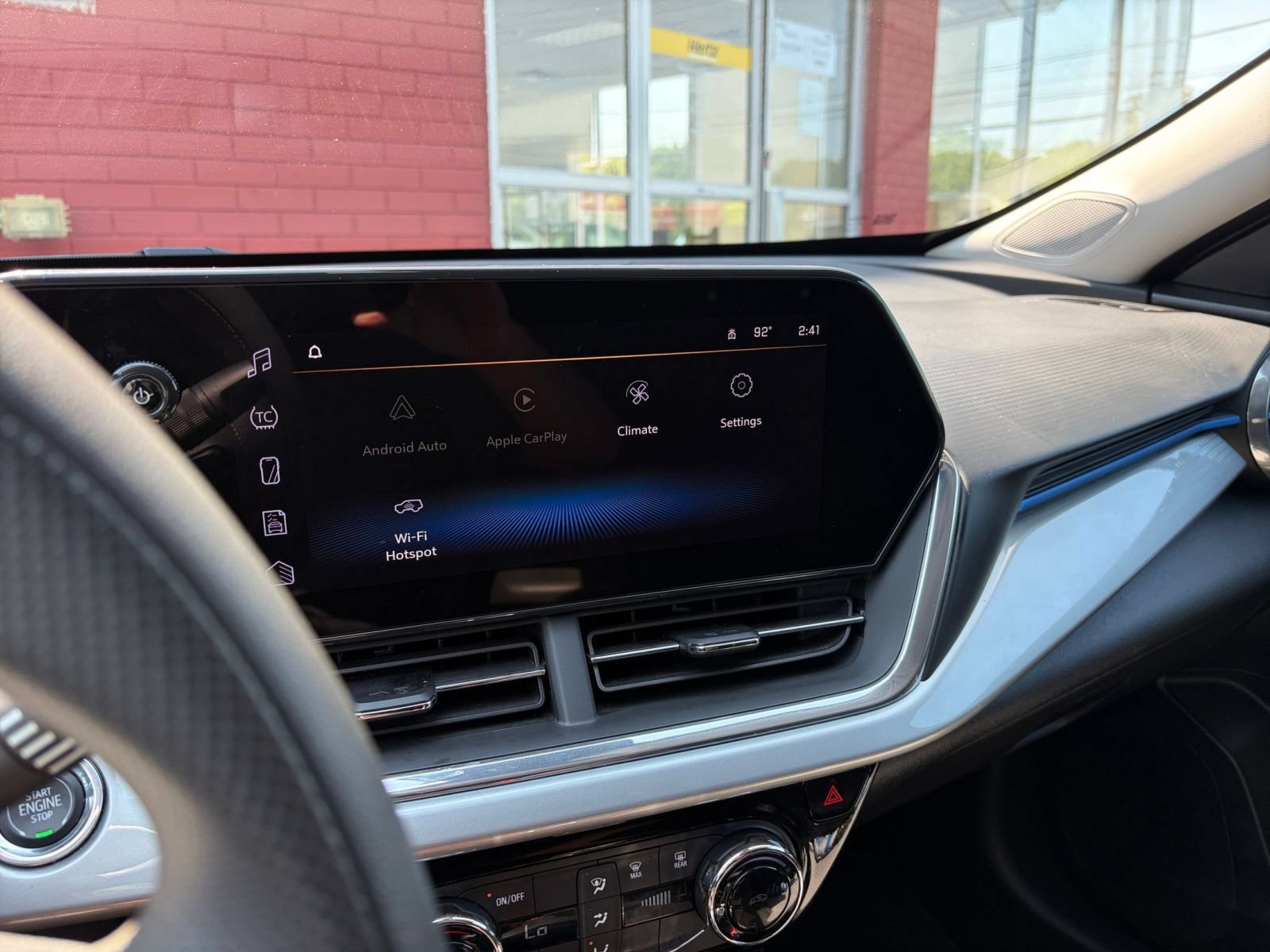 Used 2025 Chevrolet Trax LT FWD image 20