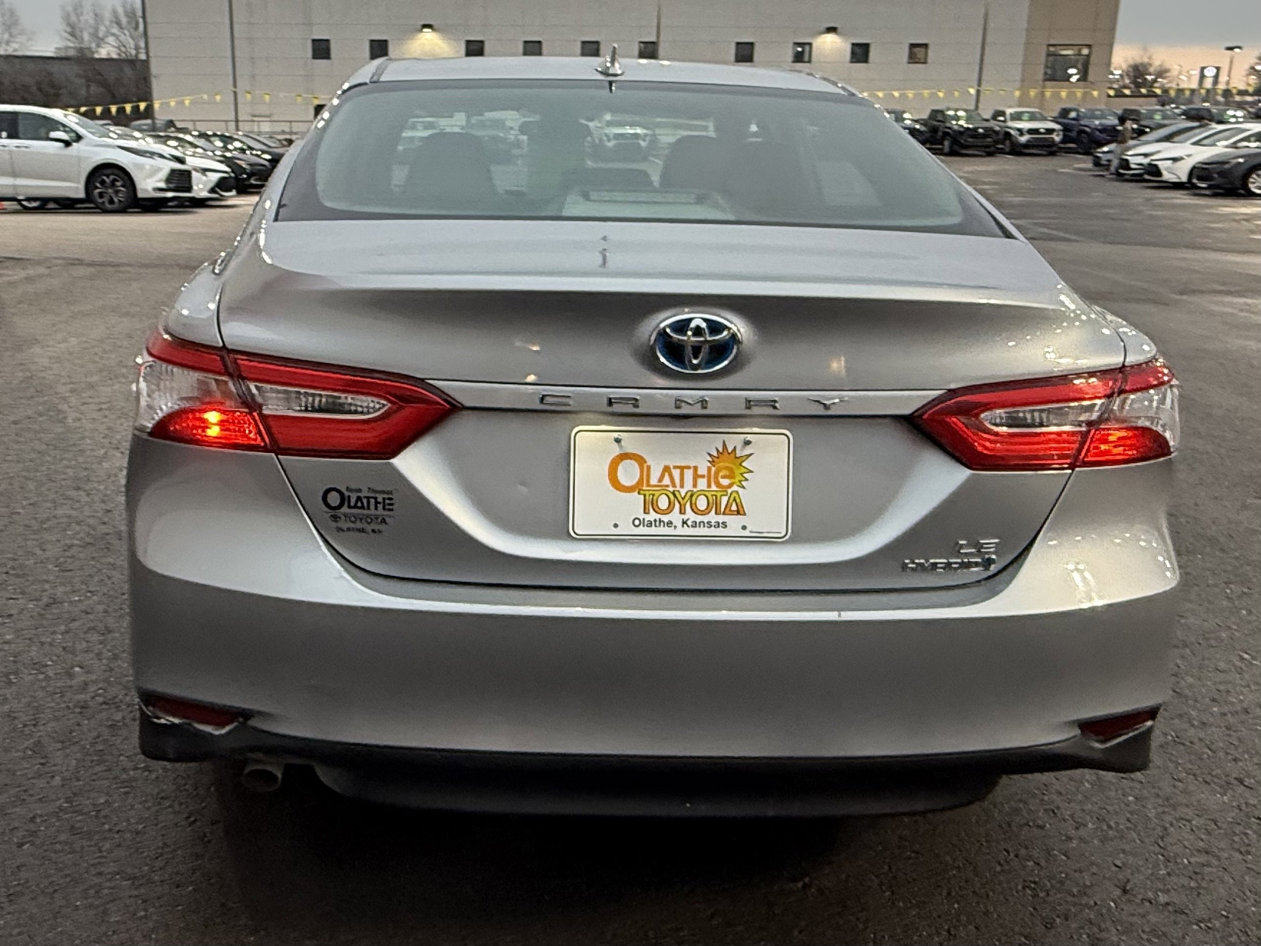 Certified 2019 Toyota Camry LE image 6