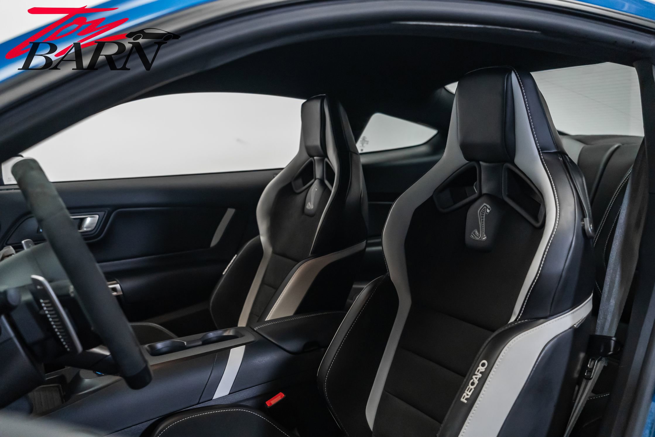 Used 2021 Ford Mustang Shelby GT500 w/ Technology Package image 24