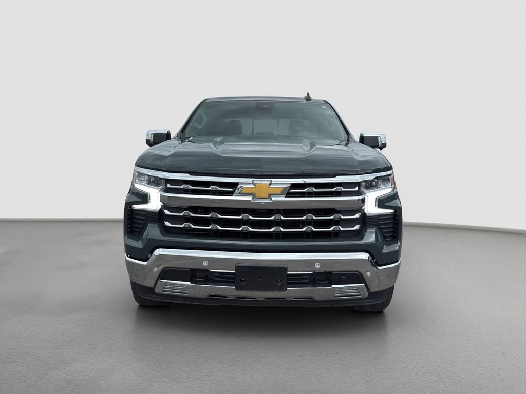 Used 2025 Chevrolet Silverado 1500 LTZ w/ LTZ Premium Package AWD/4WD image 2