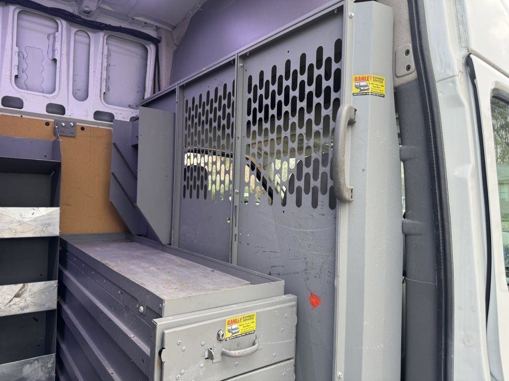 Used 2017 Nissan NV 2500 SV image 8