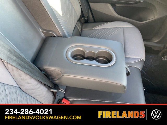 New 2025 Volkswagen Tiguan SE image 52