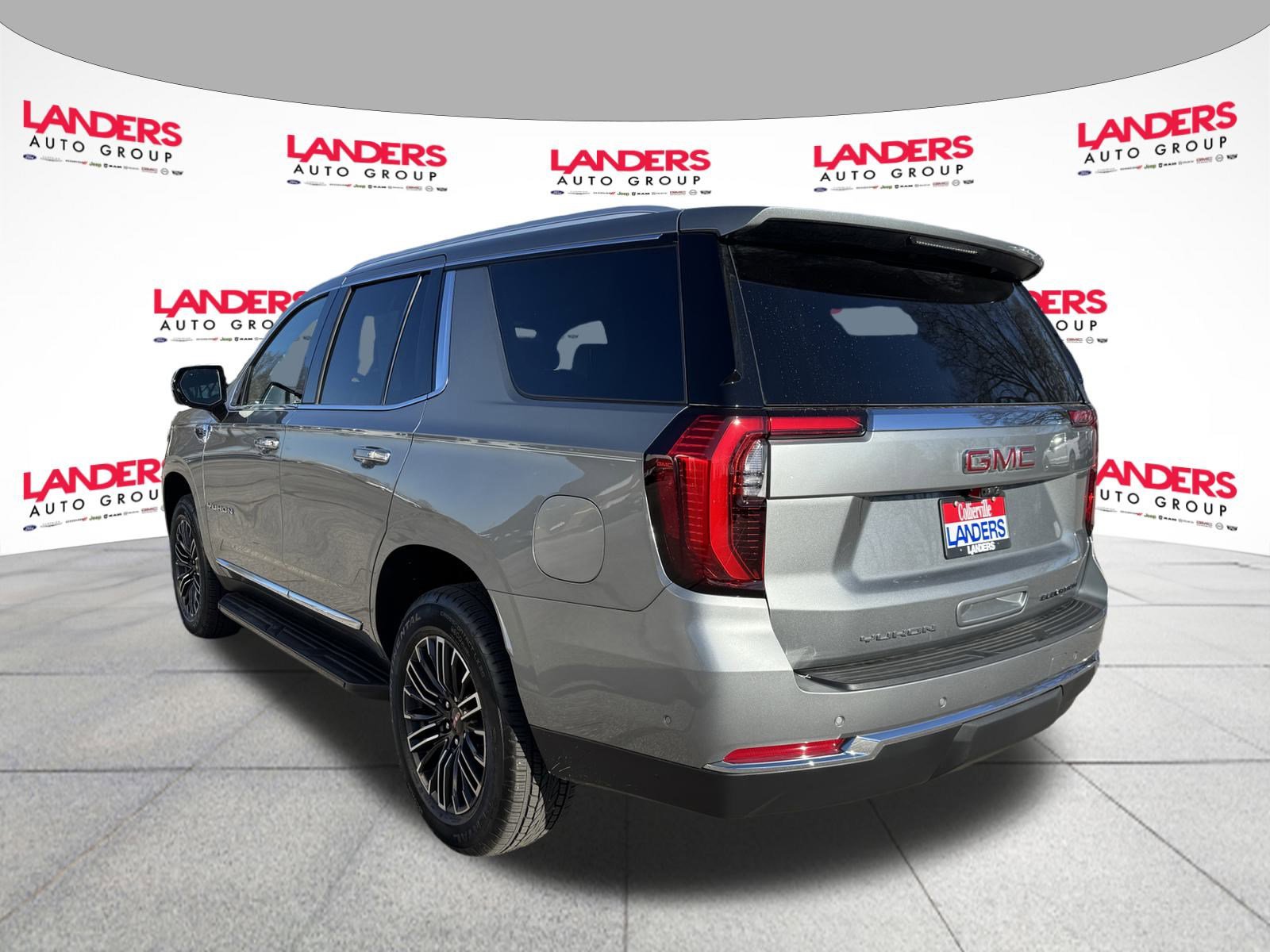 Used 2026 GMC Yukon Elevation w/ Elevation Premium Package image 5