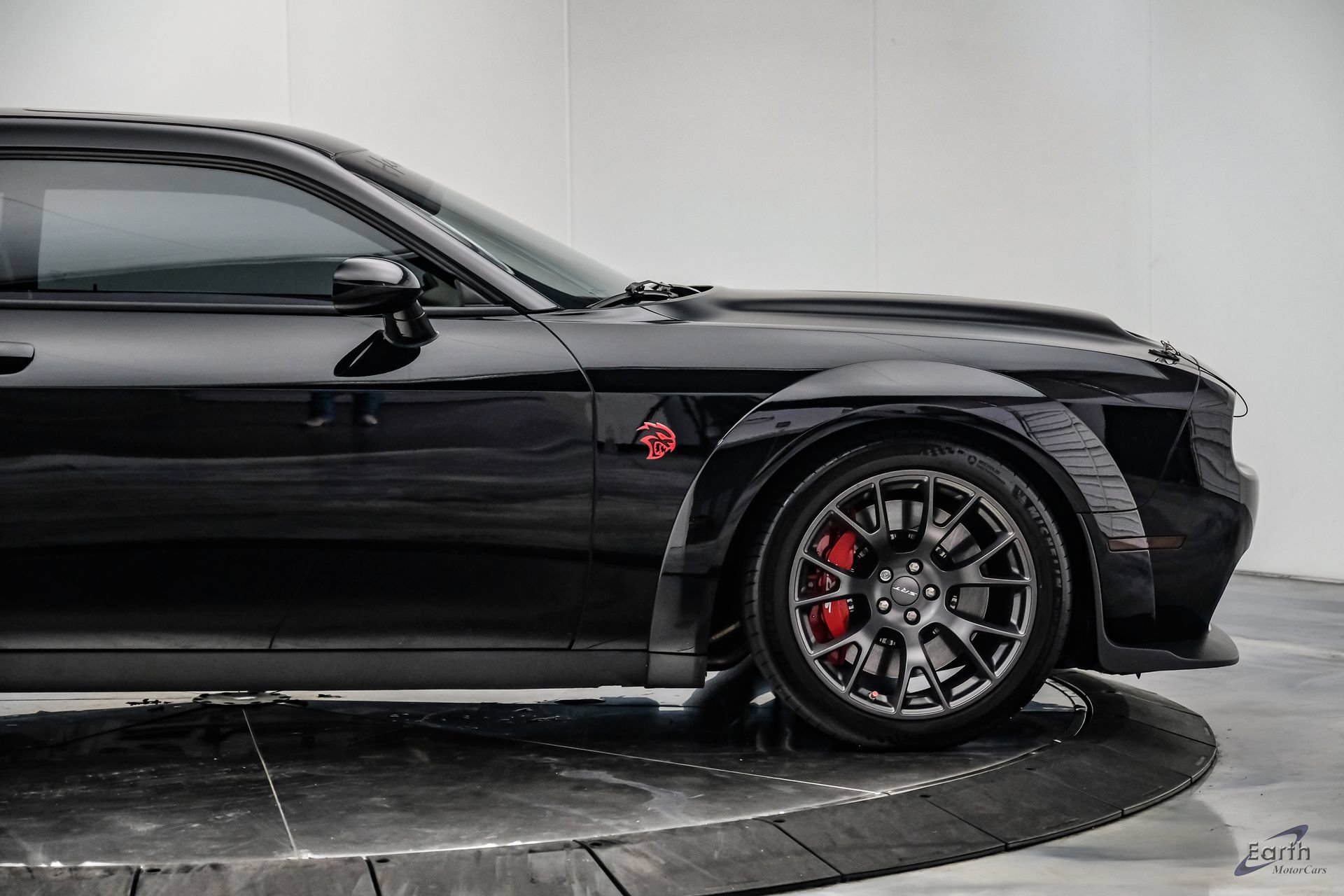 Used 2022 Dodge Challenger SRT Hellcat RWD image 28