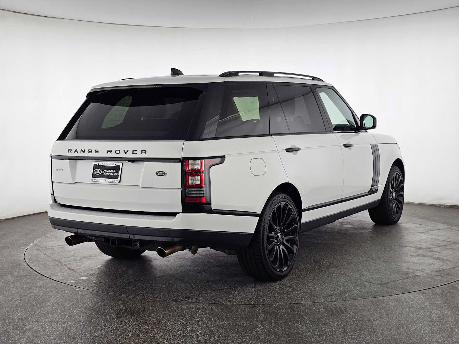 Used 2017 Land Rover Range Rover Long Wheelbase Supercharged AWD/4WD image 6