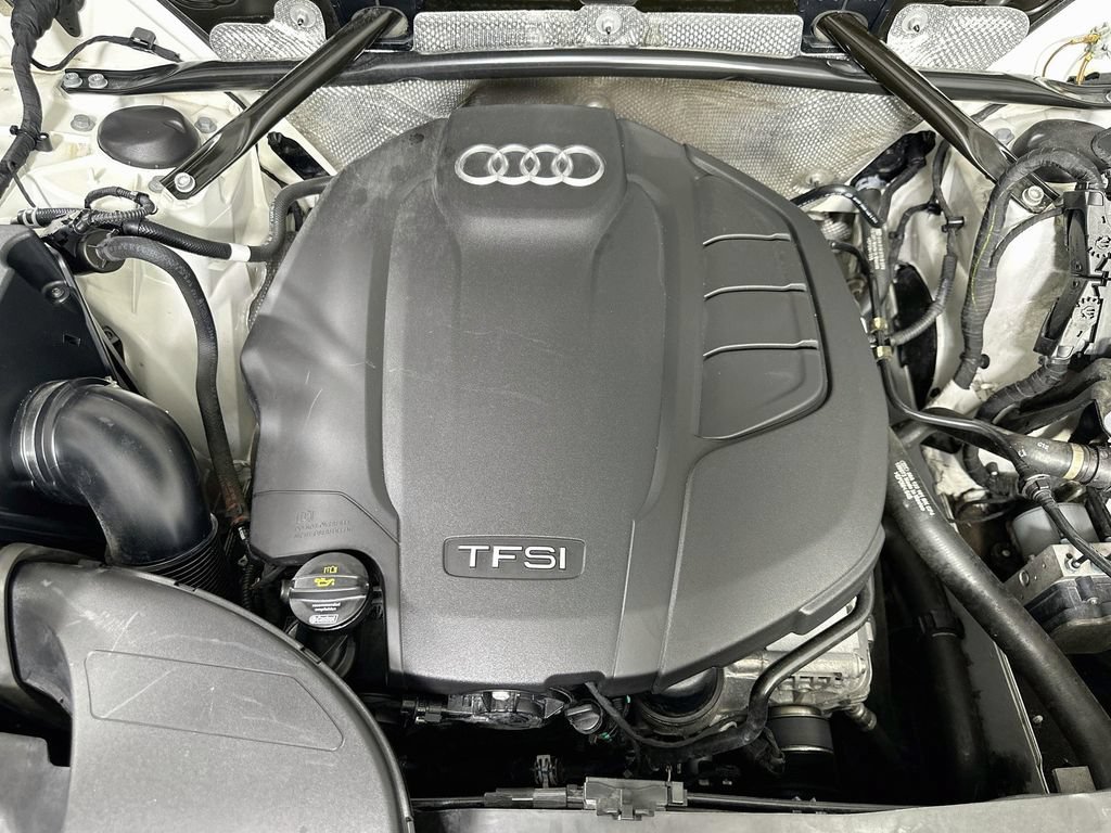 Used 2020 Audi Q5 2.0T Premium w/ Titanium Sport Package AWD/4WD image 9