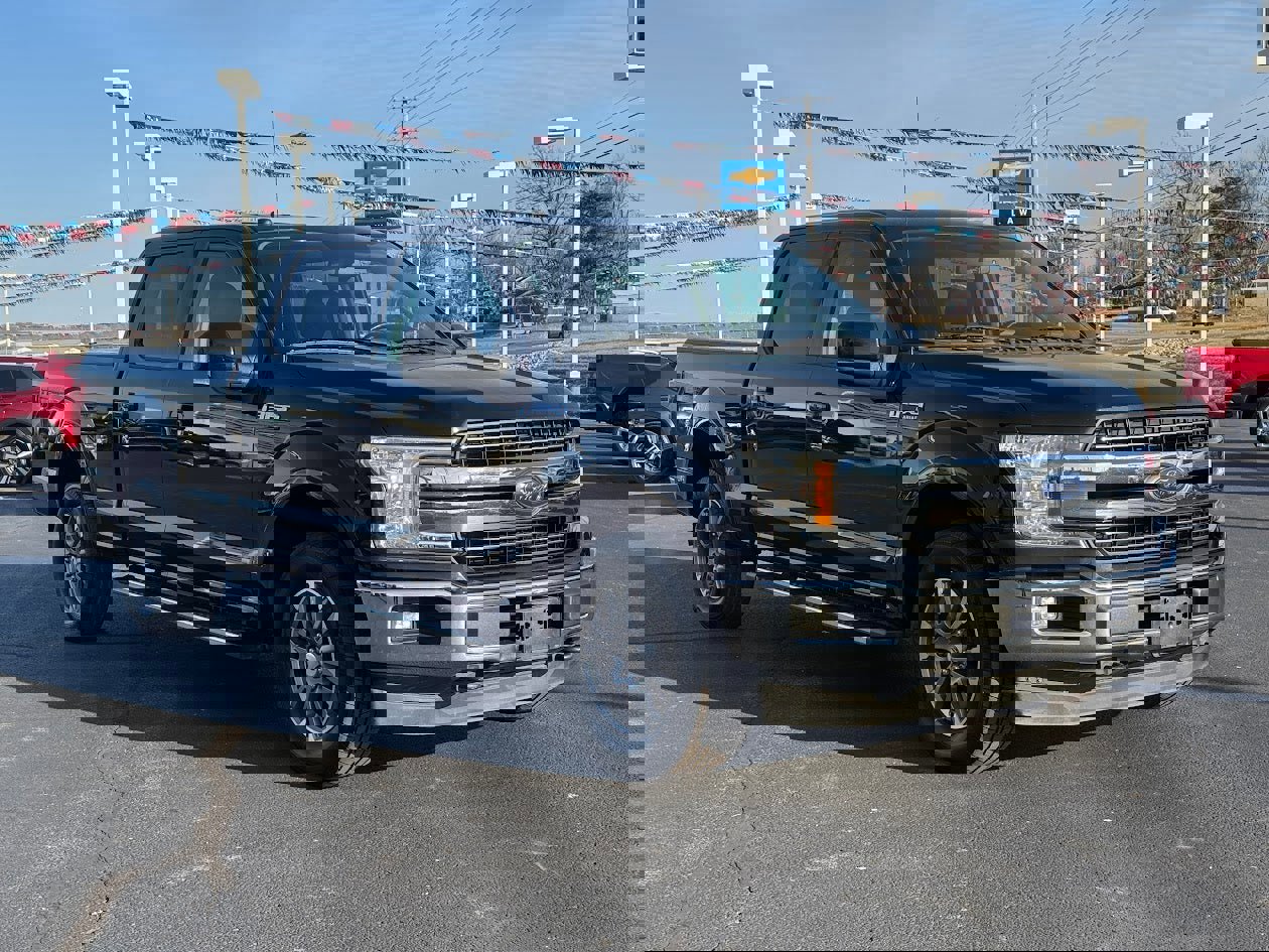 Used 2018 Ford F150 Lariat w/ Equipment Group 501A Mid image 3