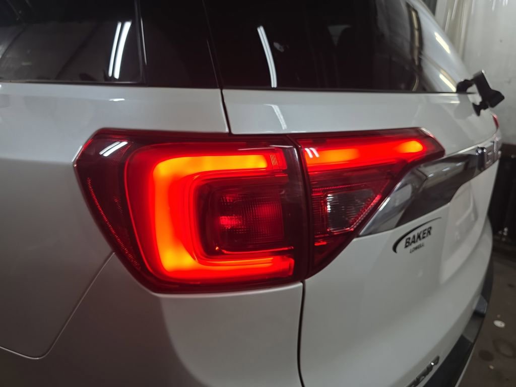 Used 2017 GMC Acadia SLT FWD image 33