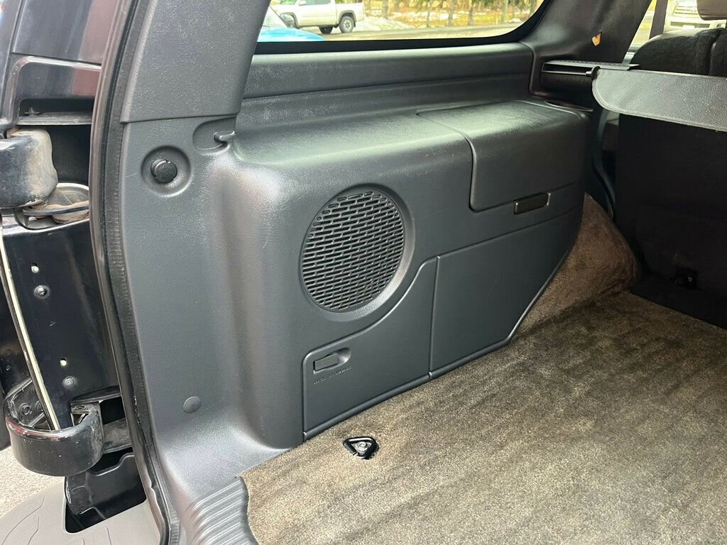 Used 2002 Chevrolet Tahoe Z71 image 12