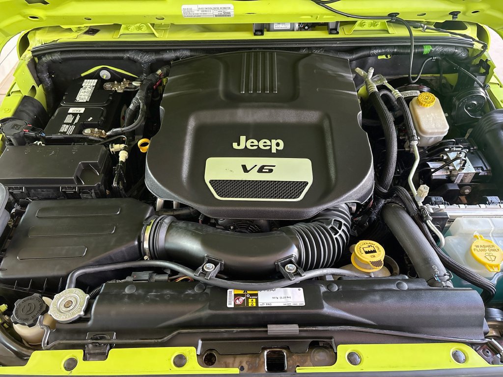 Used 2016 Jeep Wrangler Unlimited Sport w/ Quick Order Package 24S AWD/4WD image 27