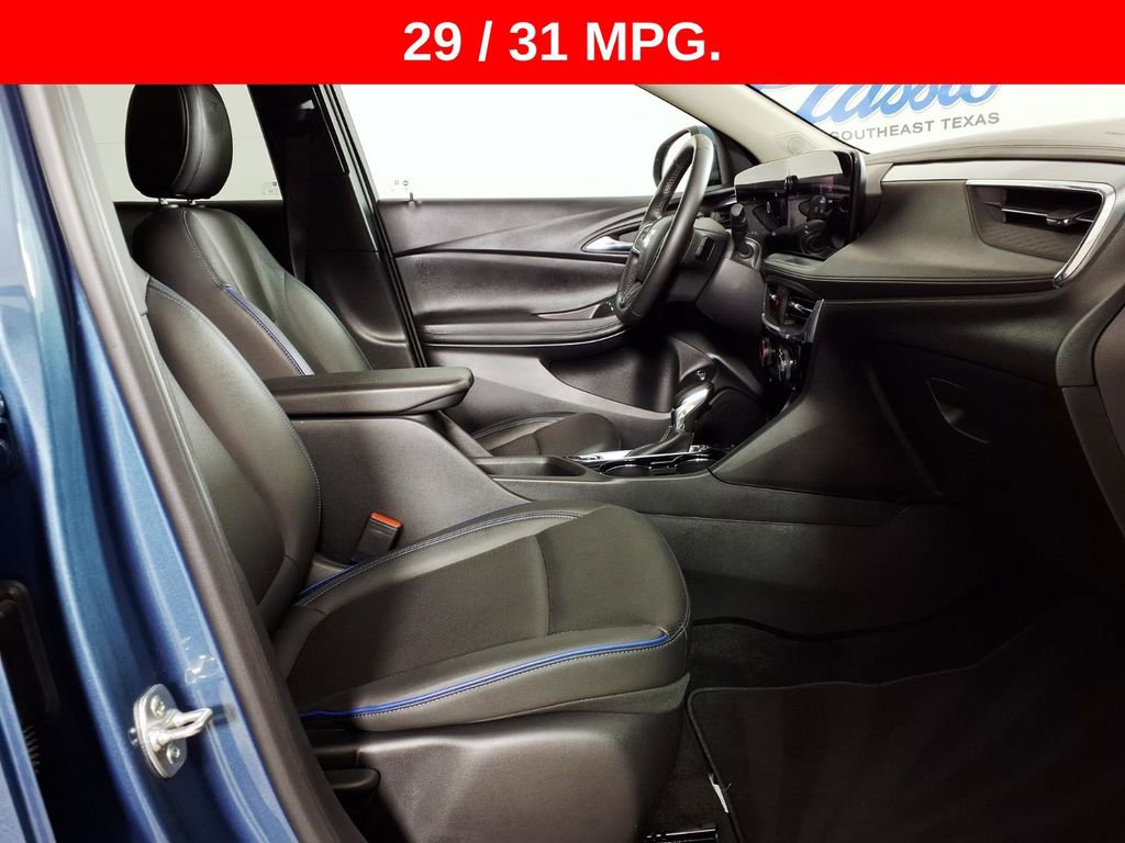Used 2025 Buick Encore GX Sport Touring w/ Advanced Technology Package FWD image 11