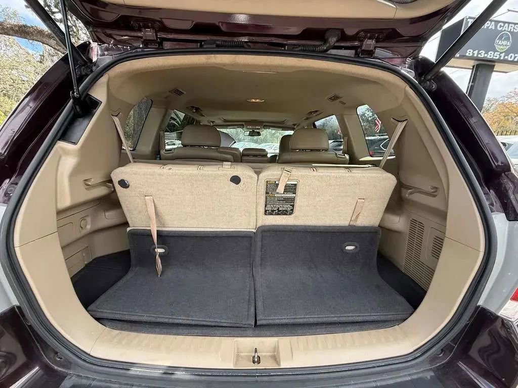 Used 2012 Toyota Highlander SE w/ Tow Pkg image 21