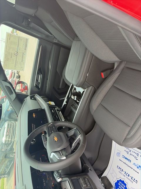 New 2026 Chevrolet Suburban LS AWD/4WD image 16
