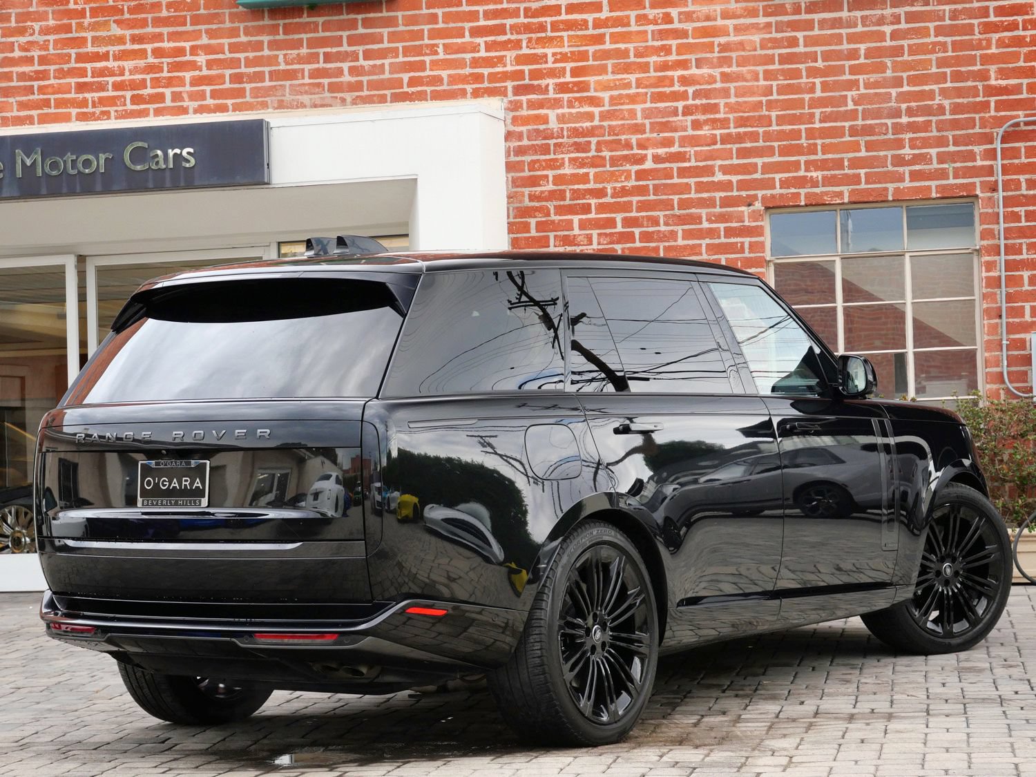 Used 2024 Land Rover Range Rover Long Wheelbase Autobiography AWD/4WD image 7
