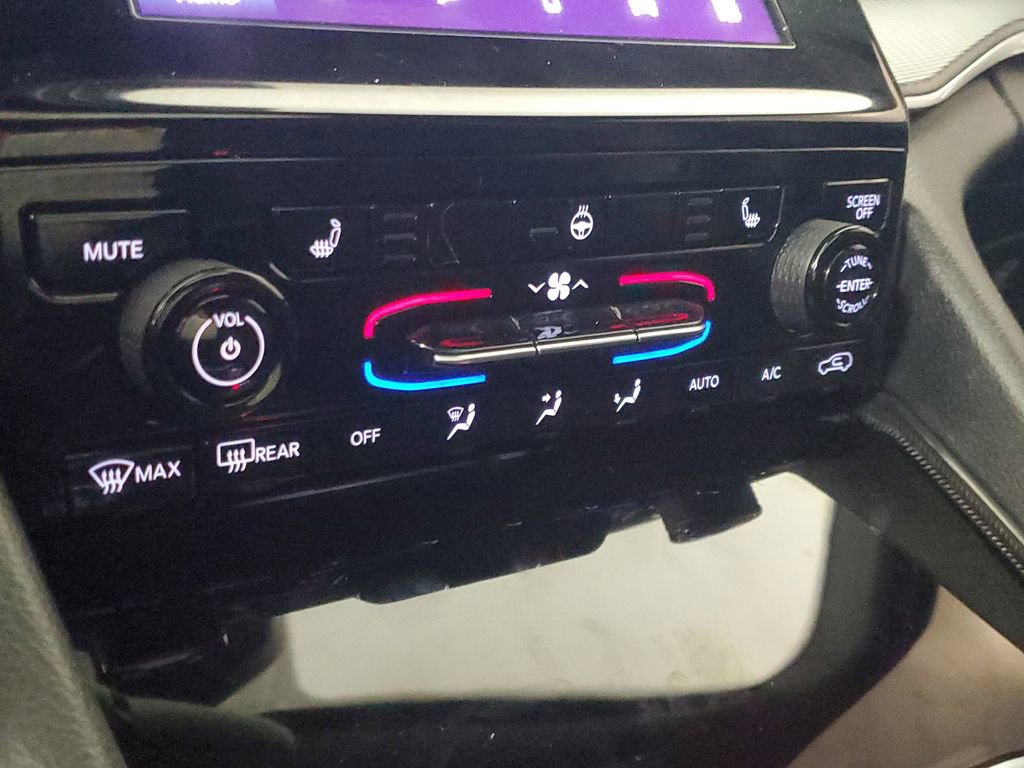 Used 2024 Jeep Grand Cherokee L Altitude image 20