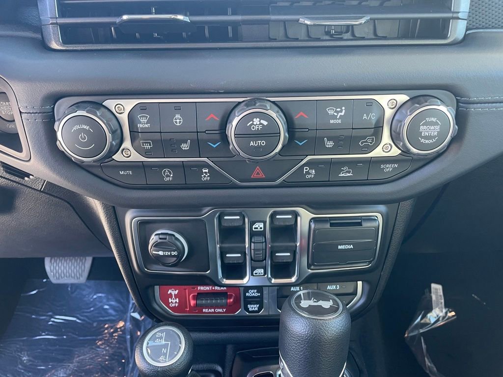New 2026 Jeep Wrangler Unlimited Rubicon w/ Safety Group AWD/4WD image 16