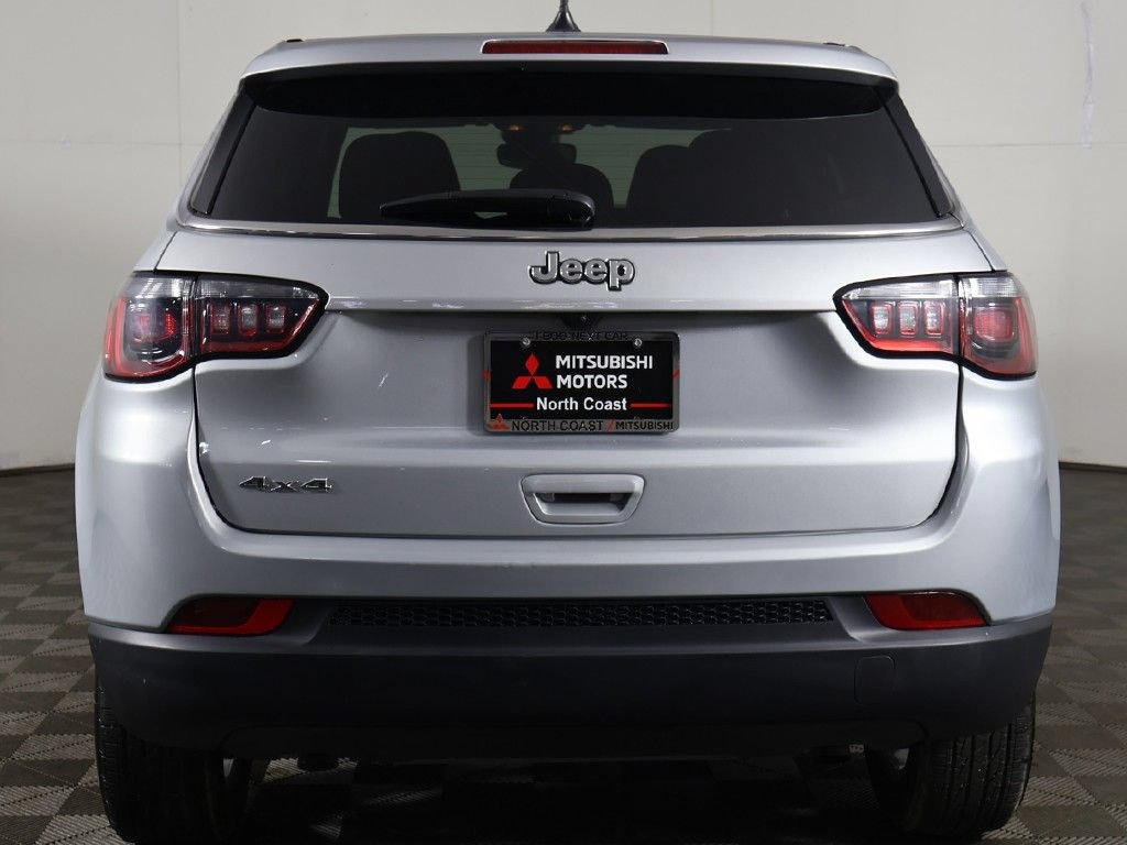Used 2025 Jeep Compass Sport AWD/4WD image 9