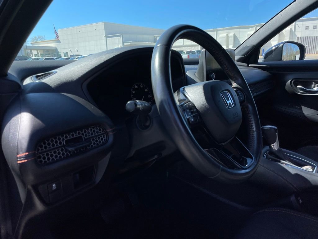 Used 2023 Honda HR-V Sport image 27