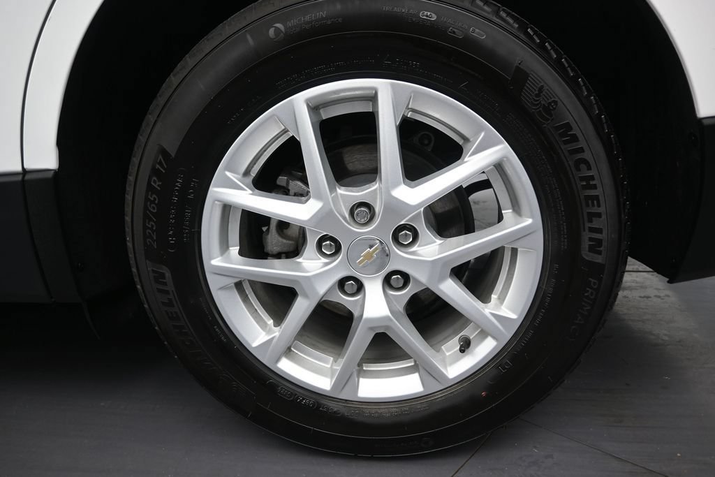 Used 2024 Chevrolet Equinox LT FWD image 10
