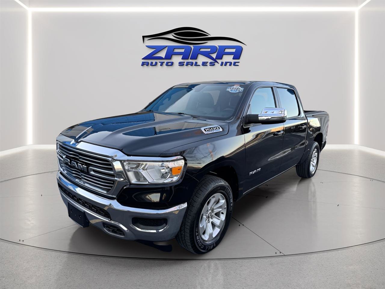 Used 2023 RAM 1500 Laramie image 2