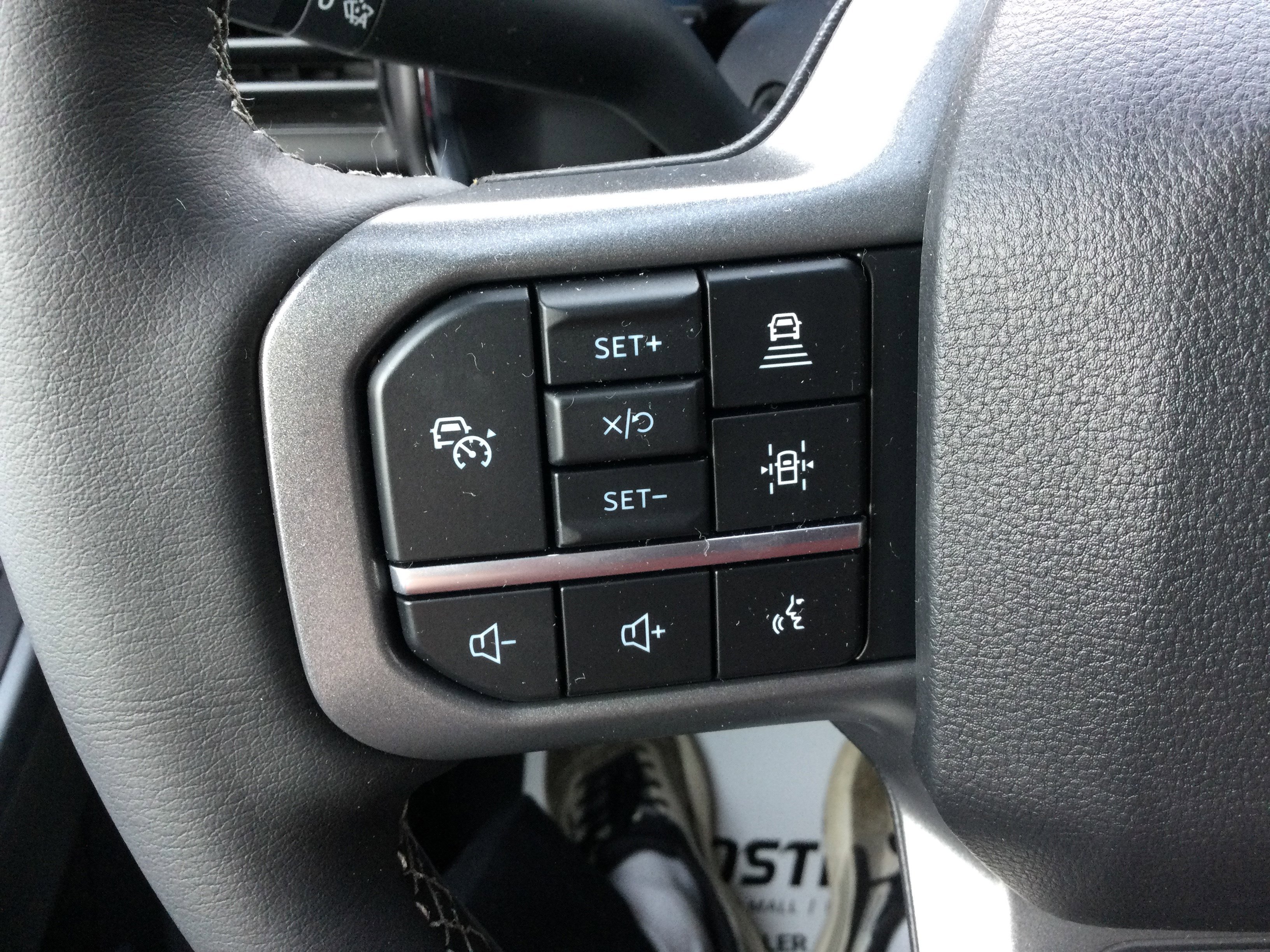 New 2026 Ford F350 Lariat w/ Lariat Ultimate Package image 17