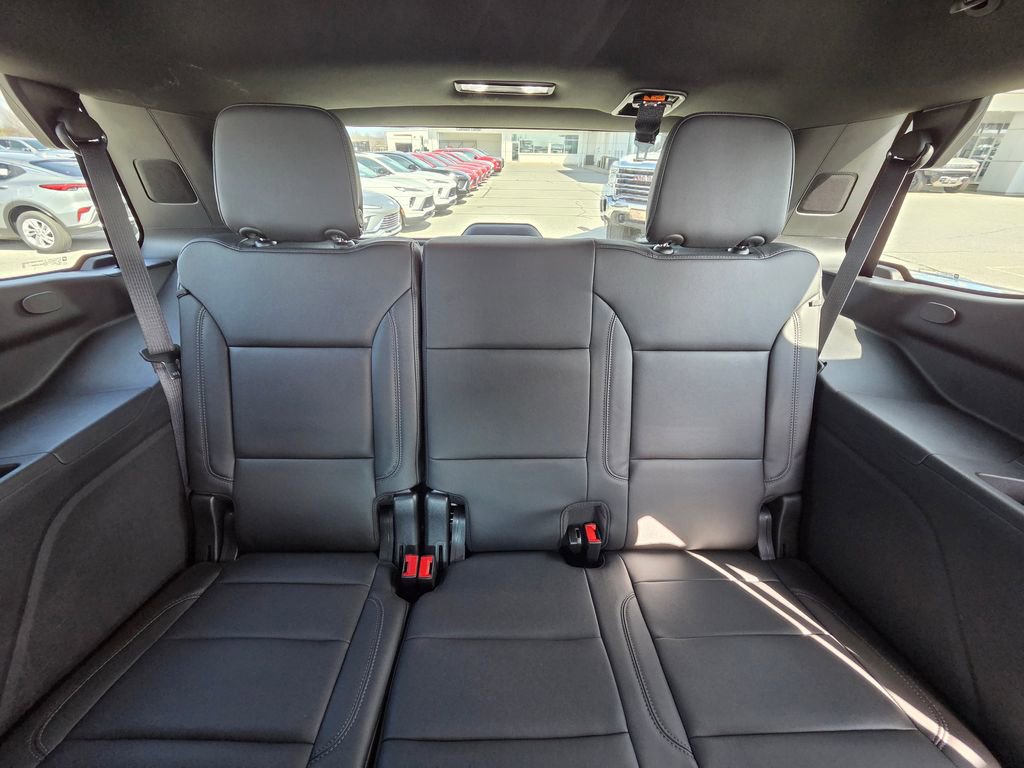 Used 2024 Chevrolet Tahoe Z71 w/ Luxury Package image 26