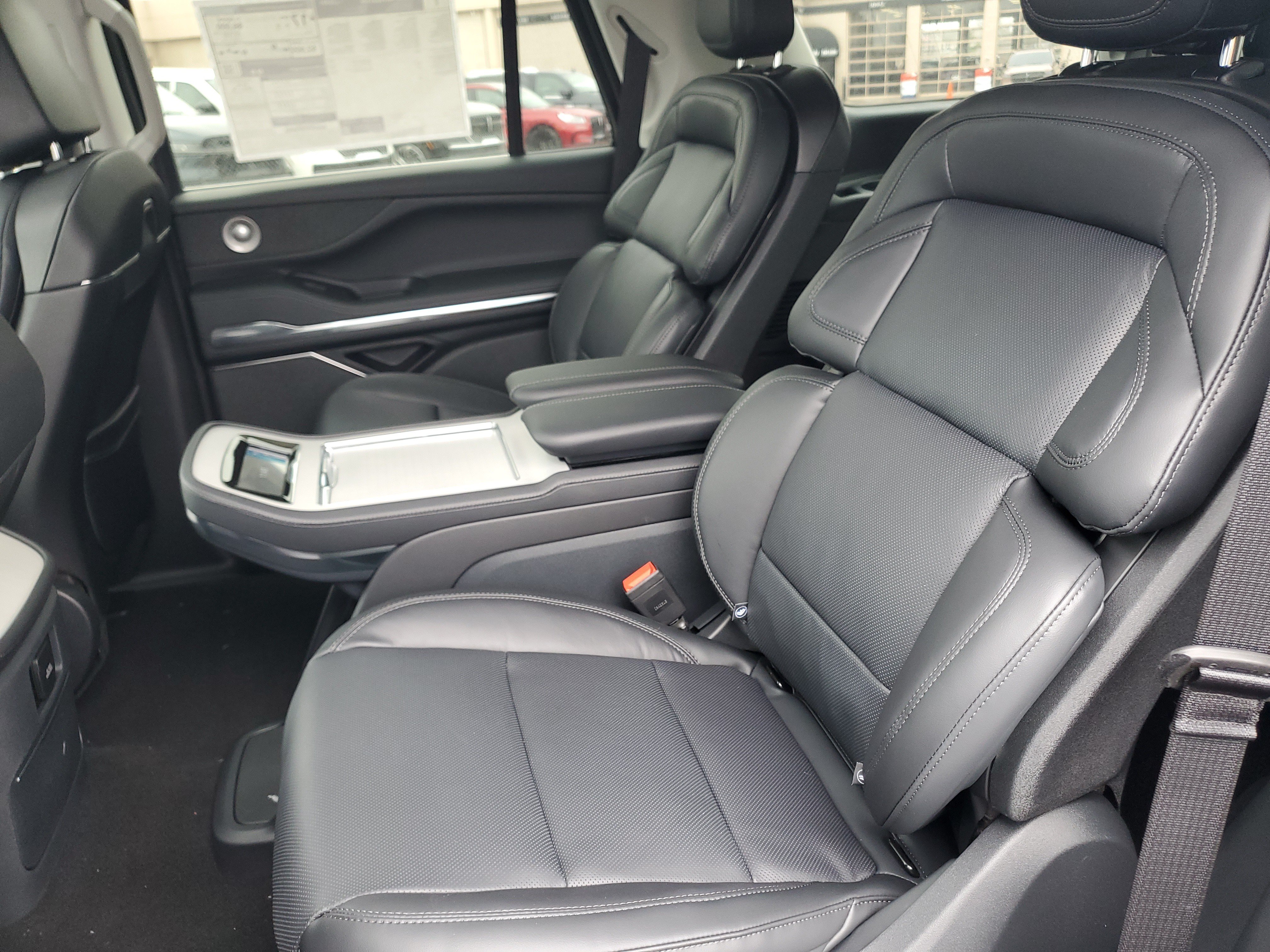 New 2026 Lincoln Navigator Reserve AWD/4WD image 30