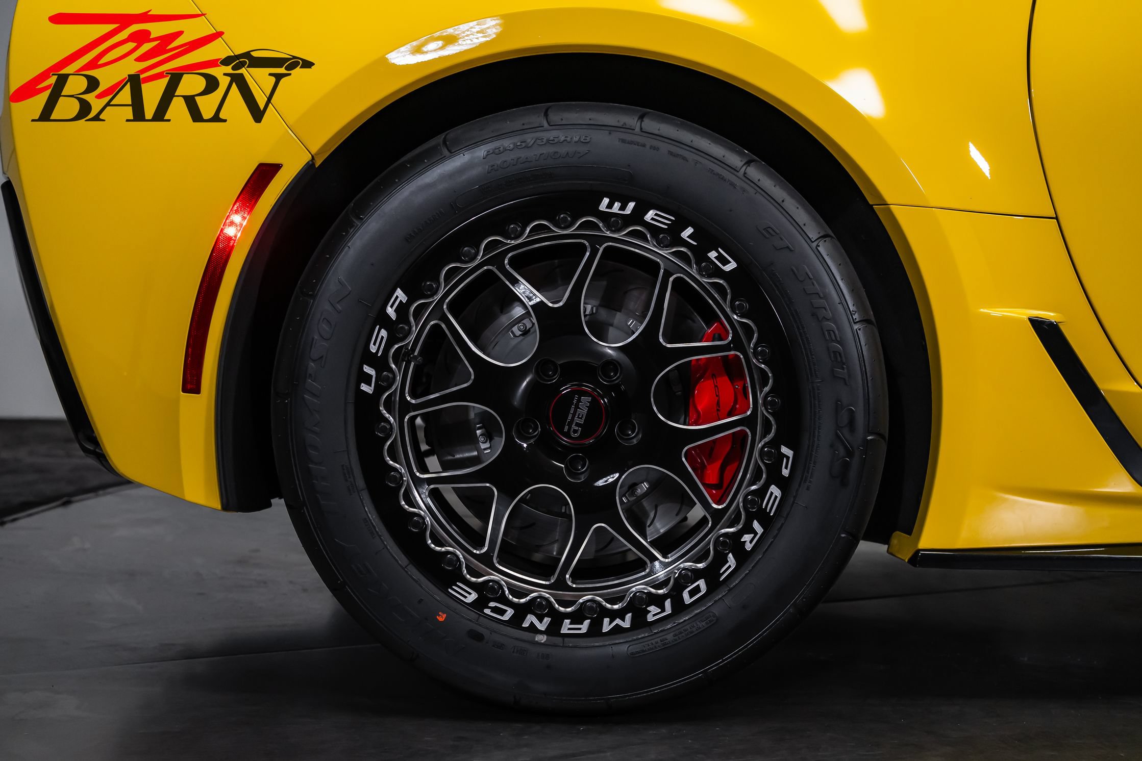 Used 2015 Chevrolet Corvette Z06 w/ 2LZ Preferred Equipment Group RWD image 21