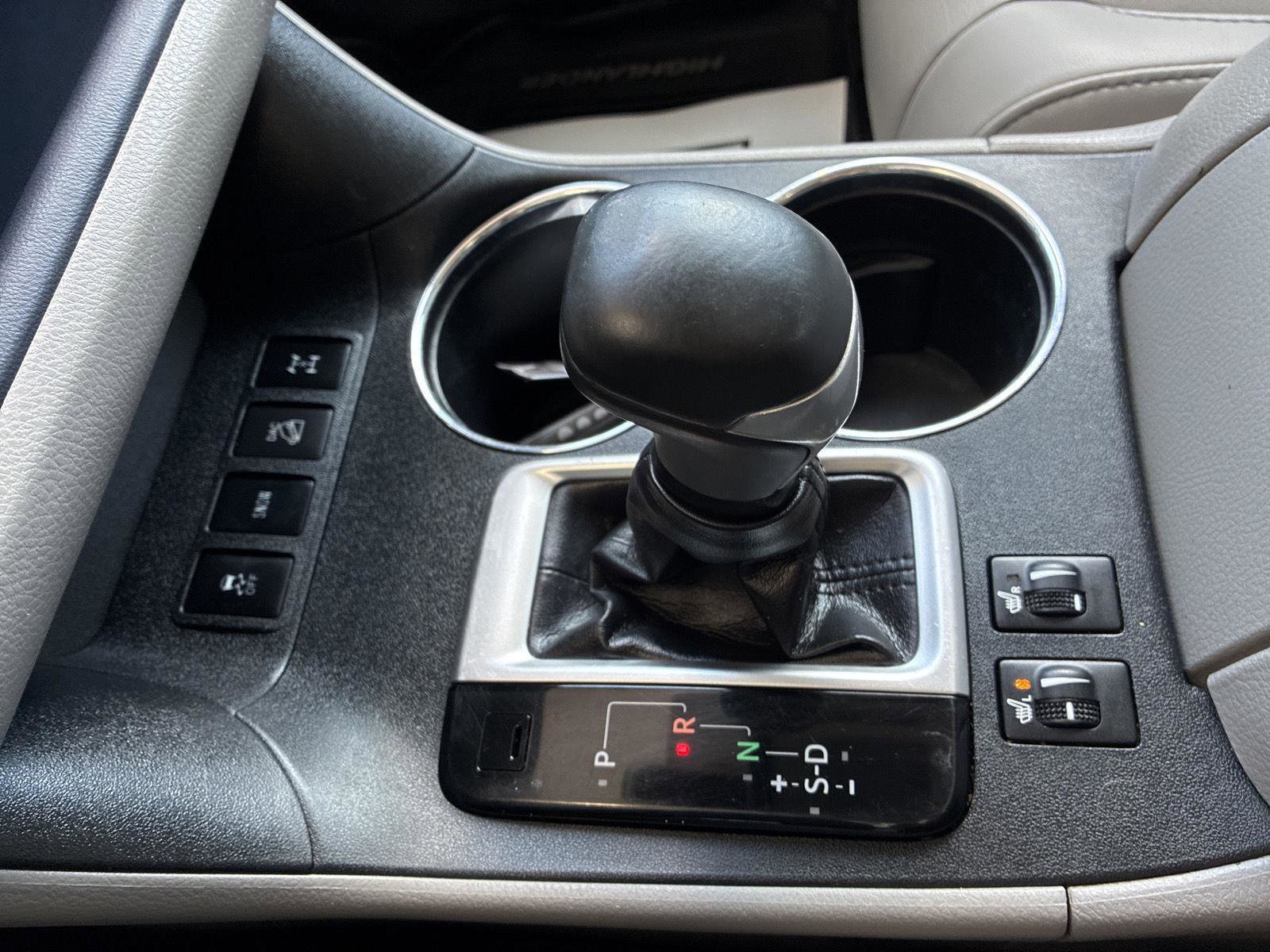 Used 2019 Toyota Highlander XLE AWD/4WD image 27
