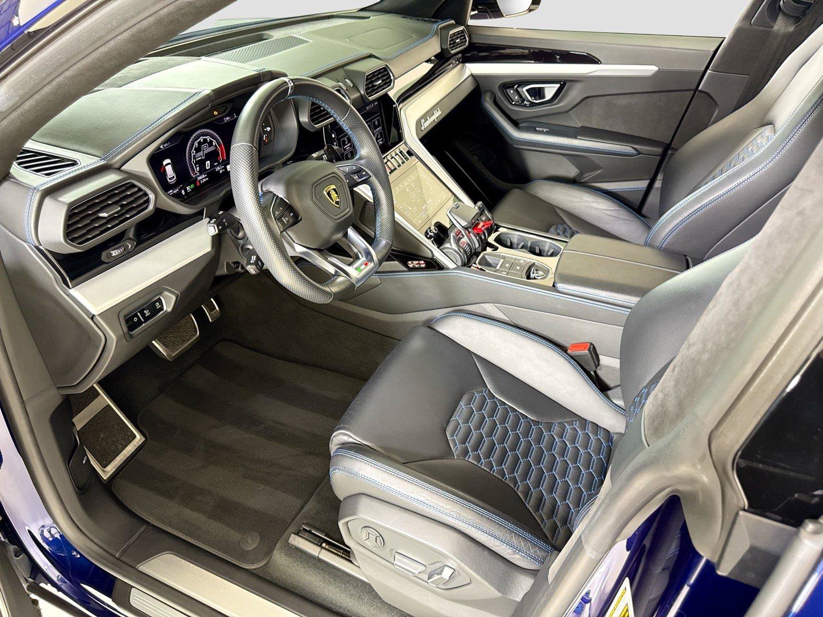 Used 2020 Lamborghini Urus AWD/4WD image 12
