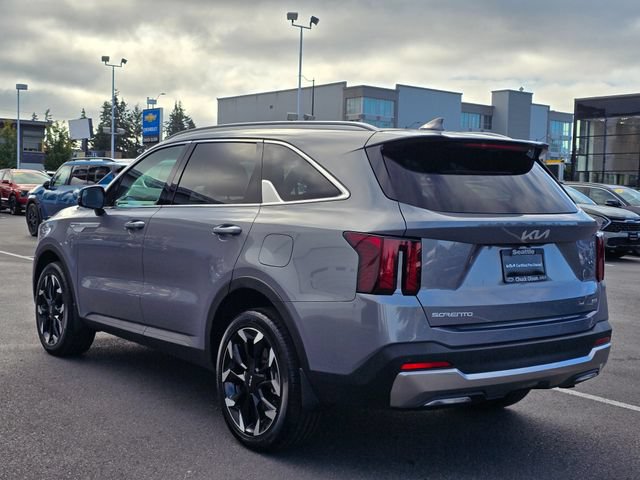 Certified 2025 Kia Sorento EX w/ Panoramic Sunroof Package AWD/4WD image 3