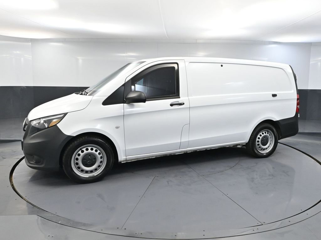 Used 2023 Mercedes-Benz Metris image 9