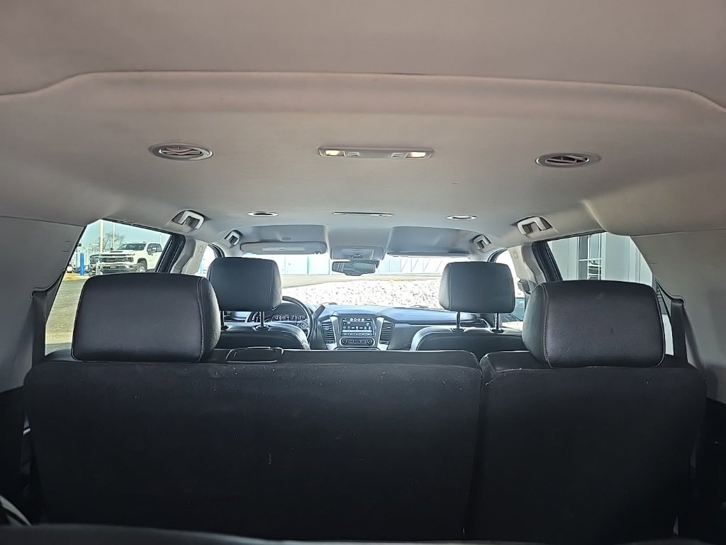 Used 2019 Chevrolet Suburban LT image 20
