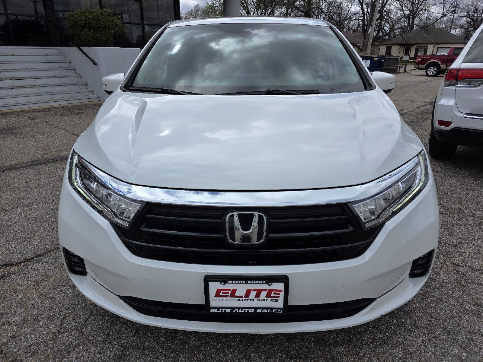 Used 2022 Honda Odyssey Touring image 2