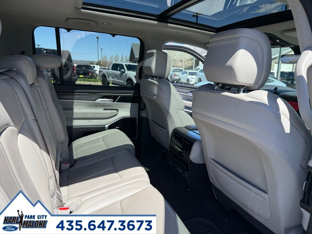Used 2023 Jeep Wagoneer Series III w/ Premium Group I AWD/4WD image 41