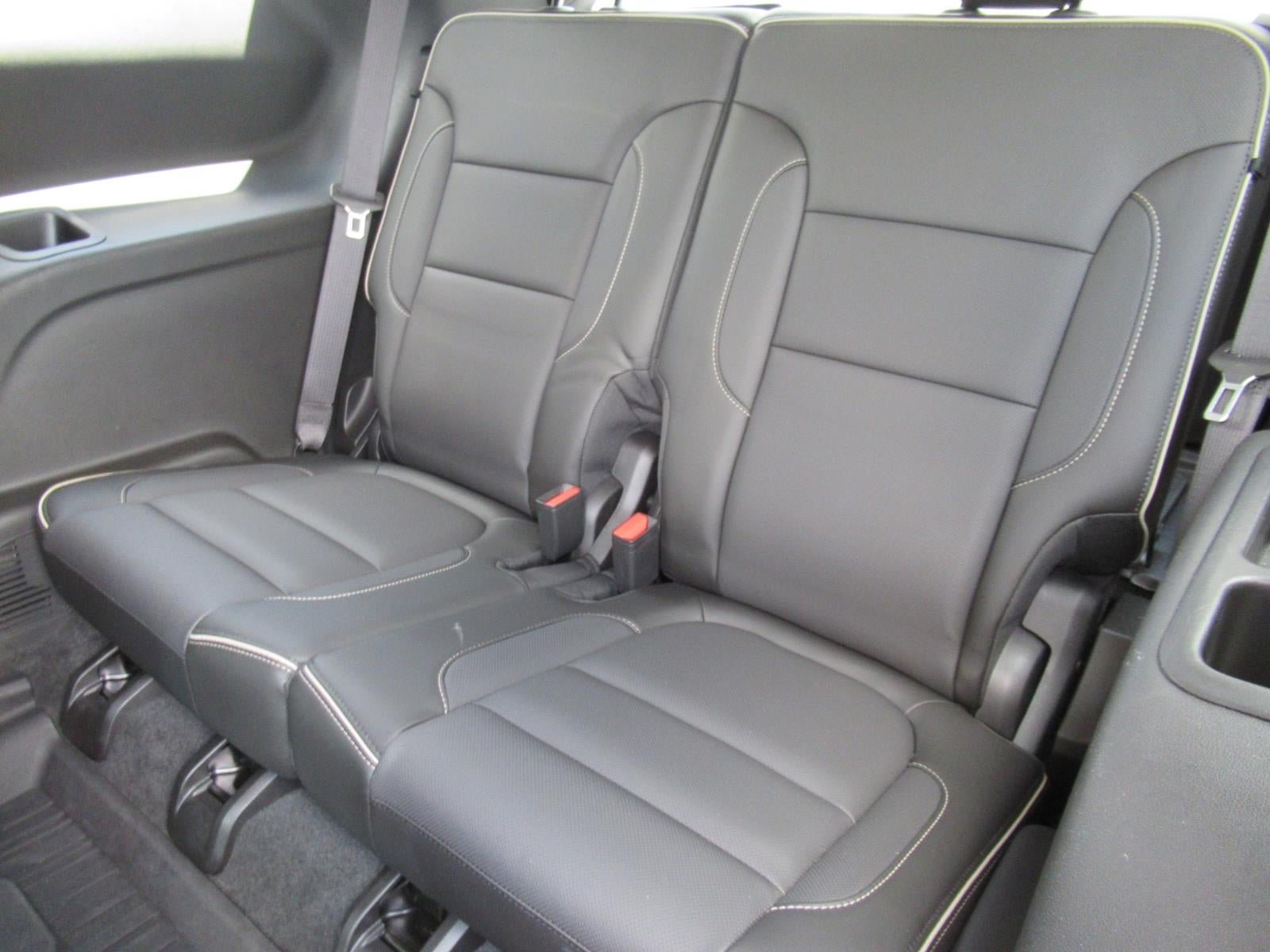 Used 2019 GMC Acadia Denali w/ Technology Package FWD image 37