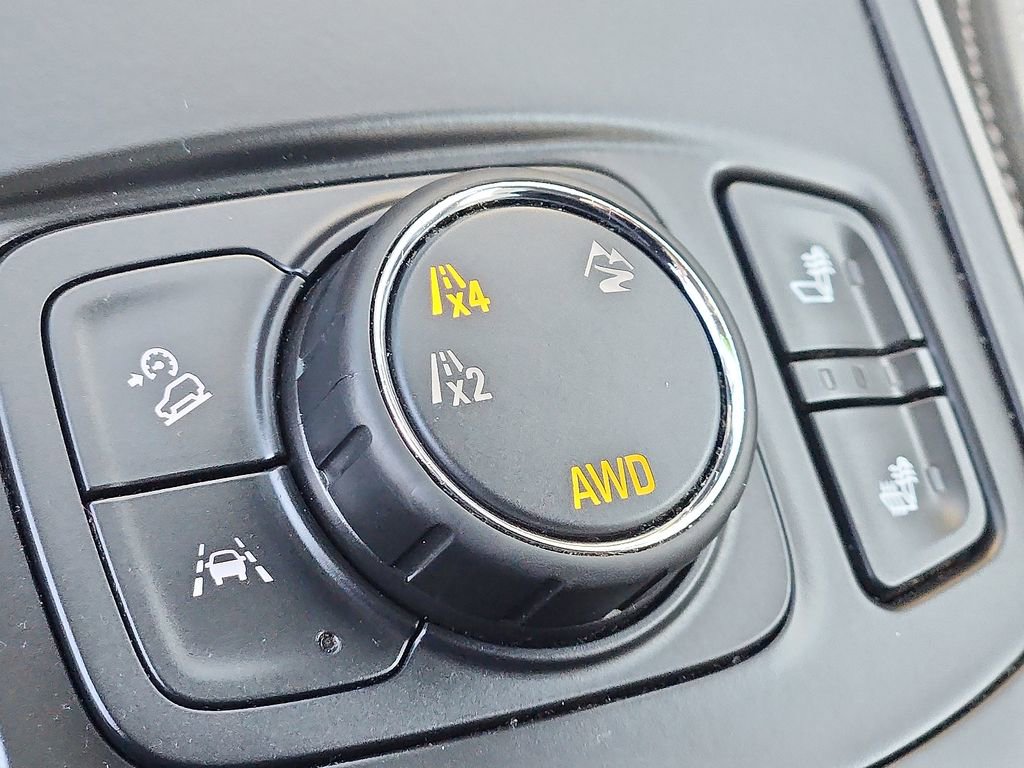 Used 2023 GMC Terrain SLT image 24