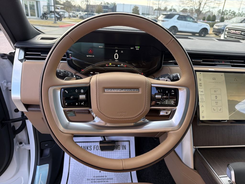 New 2026 Land Rover Range Rover Long Wheelbase SE AWD/4WD image 22