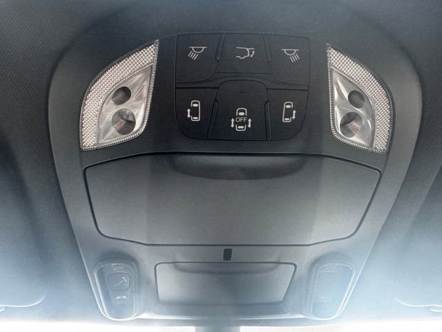 Used 2023 Chrysler Pacifica Touring-L w/ S Appearance Package image 38