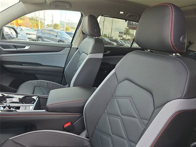 New 2026 Volkswagen Atlas Peak Edition AWD/4WD image 17