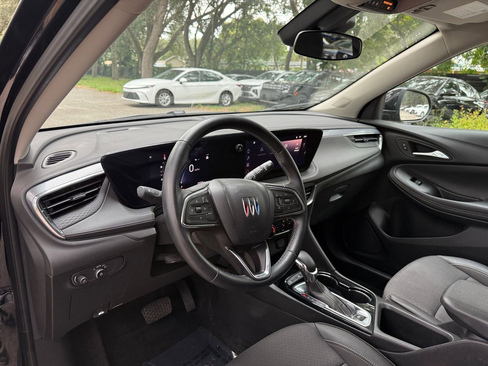 Used 2025 Buick Encore GX Preferred image 28