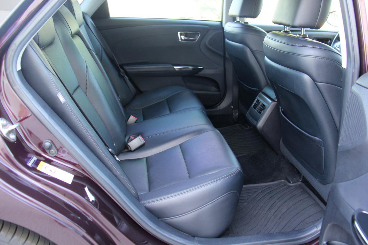 Used 2016 Toyota Avalon XLE Premium FWD image 31