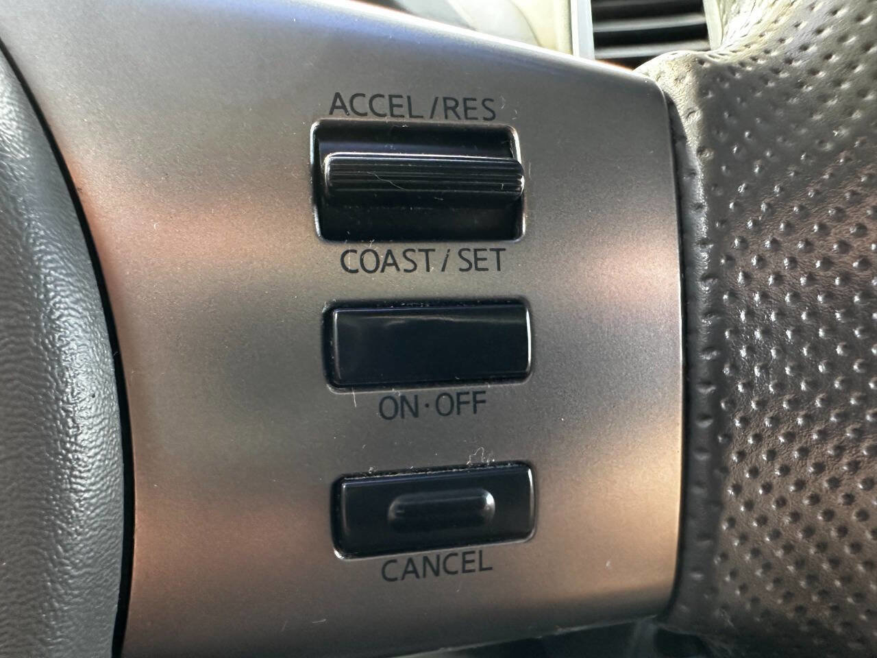 Used 2012 Nissan Frontier SV w/ Sport Appearance Pkg image 34