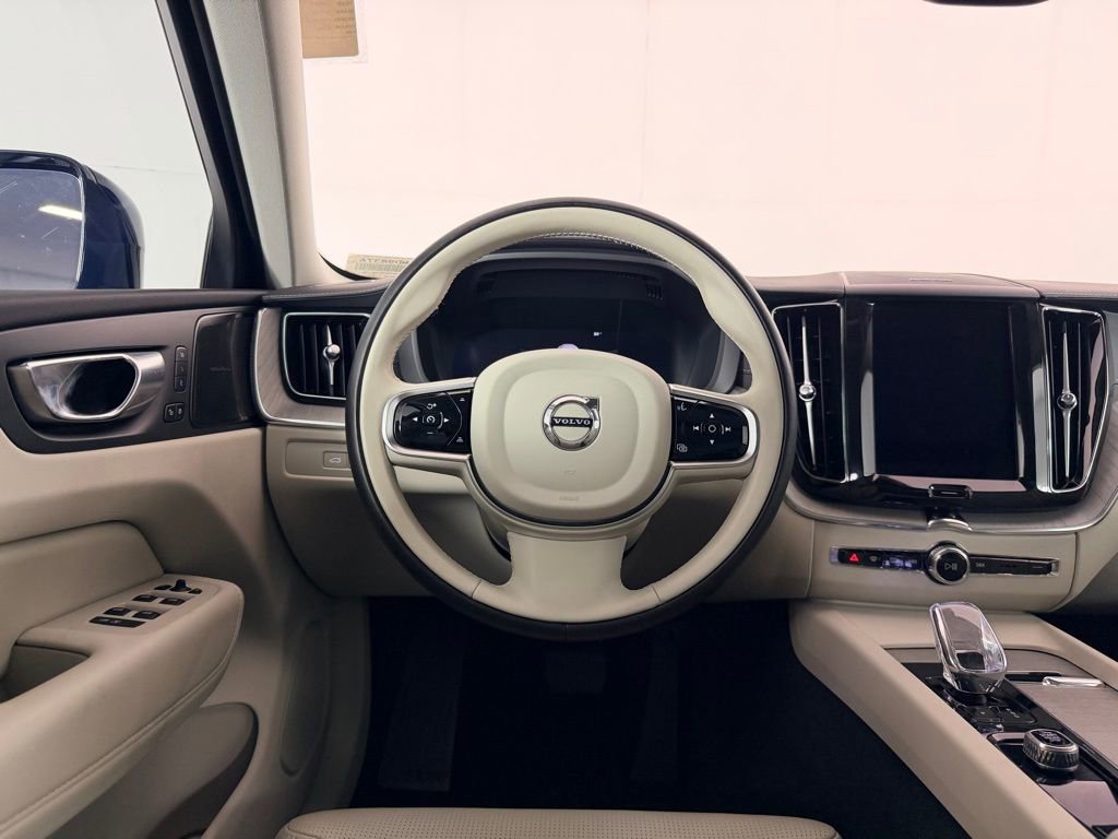 Used 2025 Volvo XC60 T8 Ultra w/ Protection Package Premier image 17