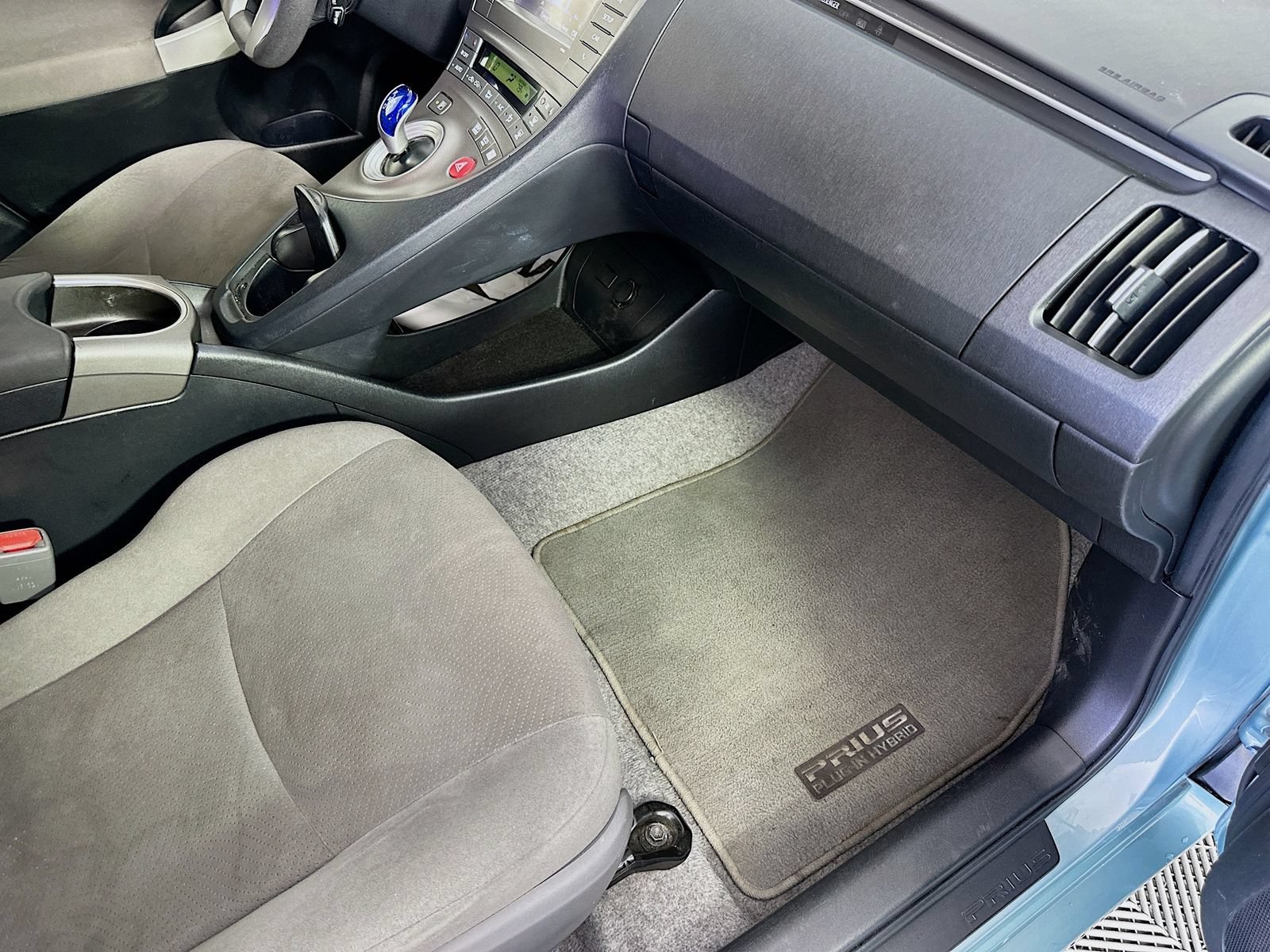 Used 2014 Toyota Prius Two FWD image 33