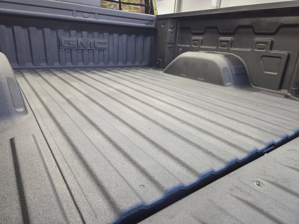 Used 2024 GMC Sierra 1500 Elevation w/ Elevation Premium Package AWD/4WD image 13