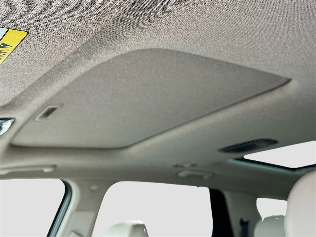 Used 2023 Hyundai Palisade Limited w/ Cargo Package image 23